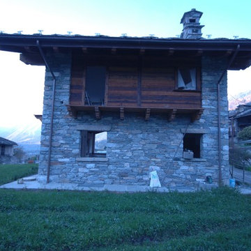 case in pietra e legno