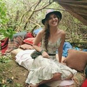Photo de Nikki Nesbihal