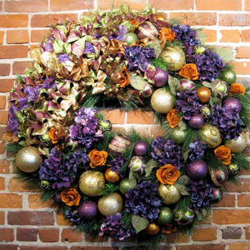 Office Space Waiting Area Holiday Decor
