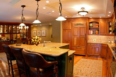 Example of a classic kitchen design in Wilmington