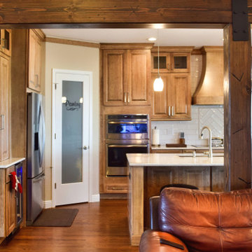 Trailside Loop - Traditional Kitchen