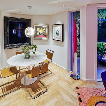 Knoll marble top dining table with Verner Panton pendant