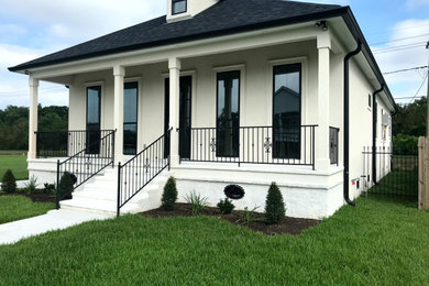 Inspiration for a porch remodel in New Orleans