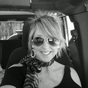 Lorraine Holcombe's photo