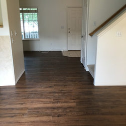 08/2017 - Vinyl Flooring