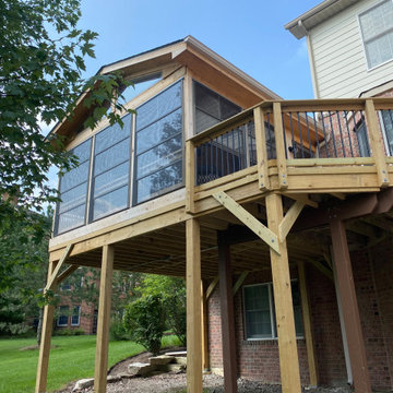 Elevated Screen Porch in Hawthorn Woods, IL