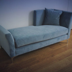 Reading Lounger - Sleeper Sofas