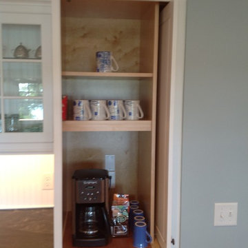 White Beaded Inset Kitchen