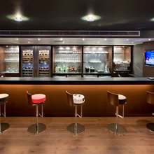 bar