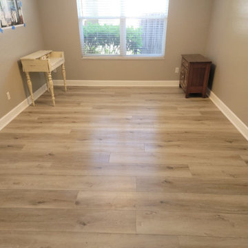 Vinyl Flooring / LVP - Luxury Vinyl Plank