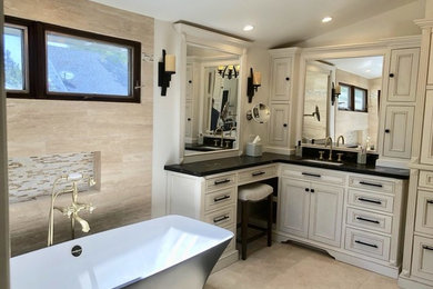 Inspiration for a transitional bathroom remodel in Orange County