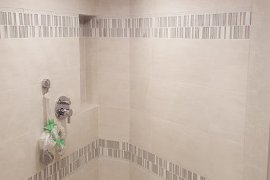 Bathroom - bathroom idea in Toronto