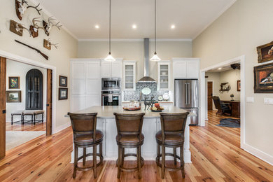 Kitchen - kitchen idea in Austin