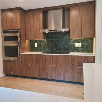 Modern Transformation with Smart Kitchen Refacing