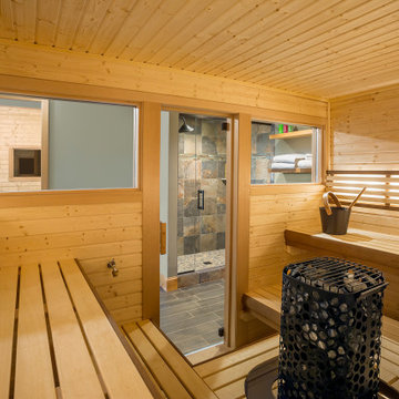 Beautiful Sauna & Home Gym Including Shower, Bathroom & Changing Area