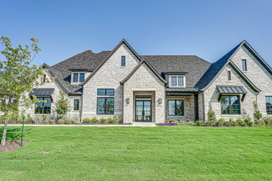 Transitional exterior home photo in Dallas