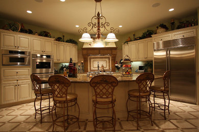 Tuscan kitchen photo in Los Angeles
