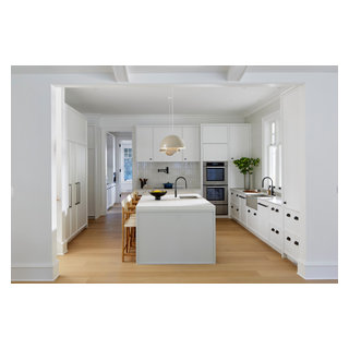 21 Coastal Kitchen Ideas That Bring the Charm of the Sea ... - TheCoolist