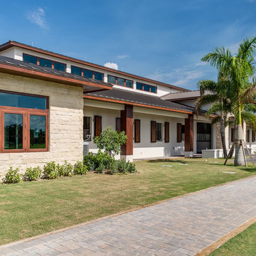 Equestrian: Horse Stables and Barns