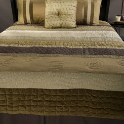 Gwalior Contemporary Bedding Set By Rizzy Rugs - Bedding