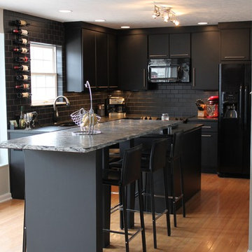 Indianapolis Black Kitchen With Style