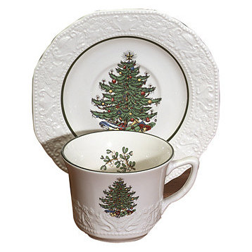 Cuthbertson Original Christmas Tree Dickens Embossed Tea Cup & Saucer, Set of 4