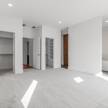 End Unit - Transitional Modern Luxury Rowhome Heritage Place Naperville, IL