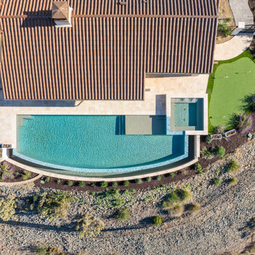 Seamless Indoor-Outdoor Living: A Home Designed for Entertaining and Privacy