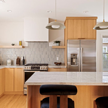 mid-century meets transitional home in Glendale, CA