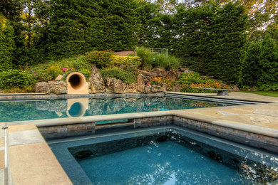Elegant pool photo in New York