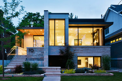 Example of a small minimalist home design design in Ottawa