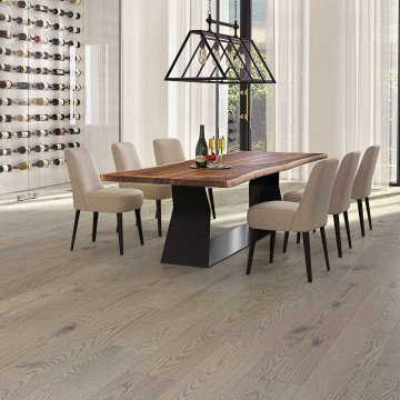 Wire Brushed Red Oak Titanium