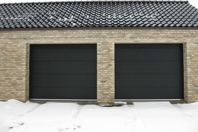 Design ideas for a modern garage in Esbjerg.