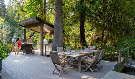Designer’s Thoughtfully Redesigned Deck Supports Aging in Place