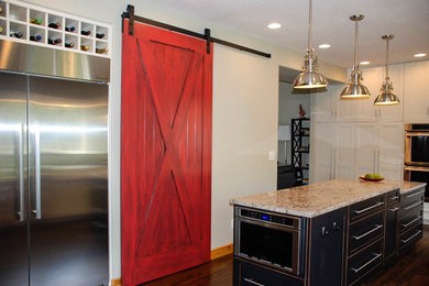Kitchen - kitchen idea in Denver