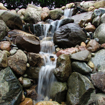 South Lyon Boulder Wall Waterfalls