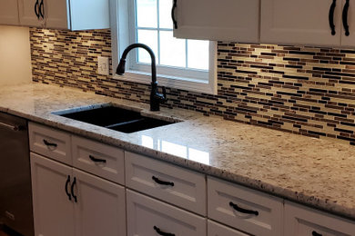 Inspiration for a contemporary home design remodel in Columbus