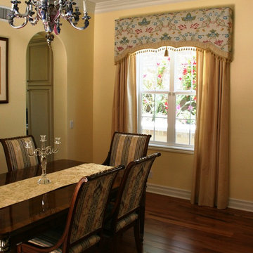 Shaped Valances