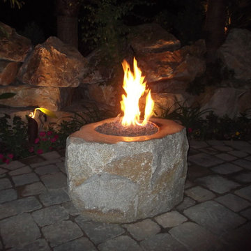 Fire pits, Fireplaces and Fire Features