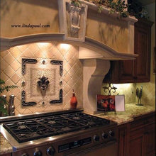 Fleur de lis backsplash