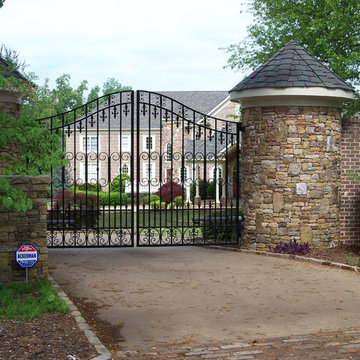 Driveway gates