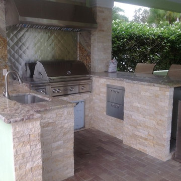 Outdoor Kitchen
