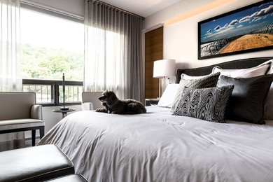 Example of a bedroom design in Montreal