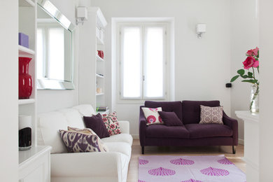 This is an example of a modern living room in Milan.
