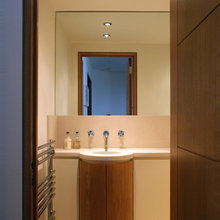 D'S cloakroom