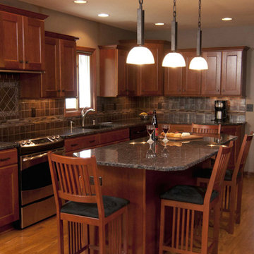 Transitional Spacious Kitchen