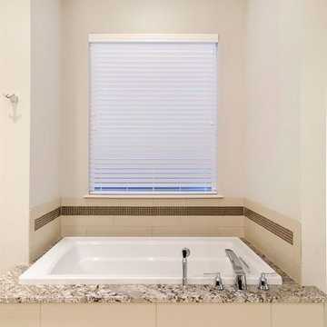 Crosstimber Master Bath / Powder Bath
