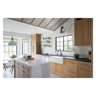 Lake Chateau - Beach Style - Kitchen - Orange County - by Nate Fischer ...