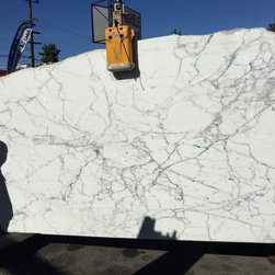 Calacatta Borghini  92x56 - Kitchen Countertops
