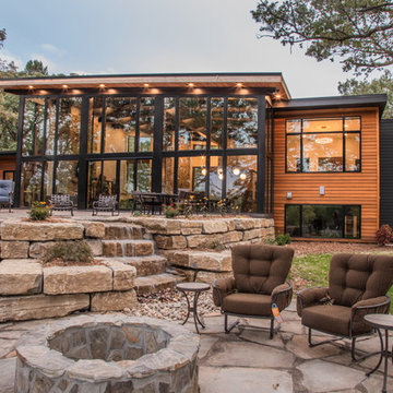 Twin Oaks Road Residence